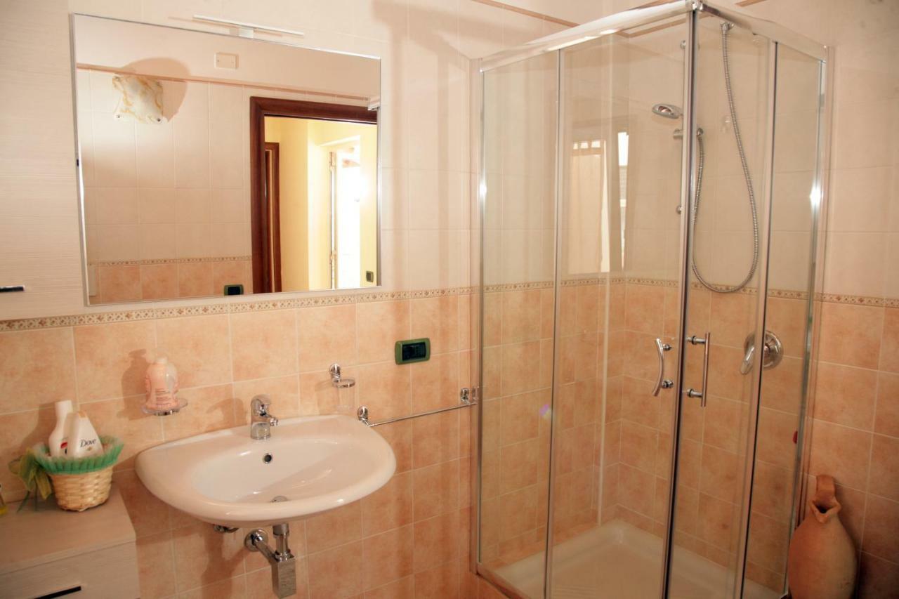 L'Isola Felice Apartment Monserrato Kültér fotó