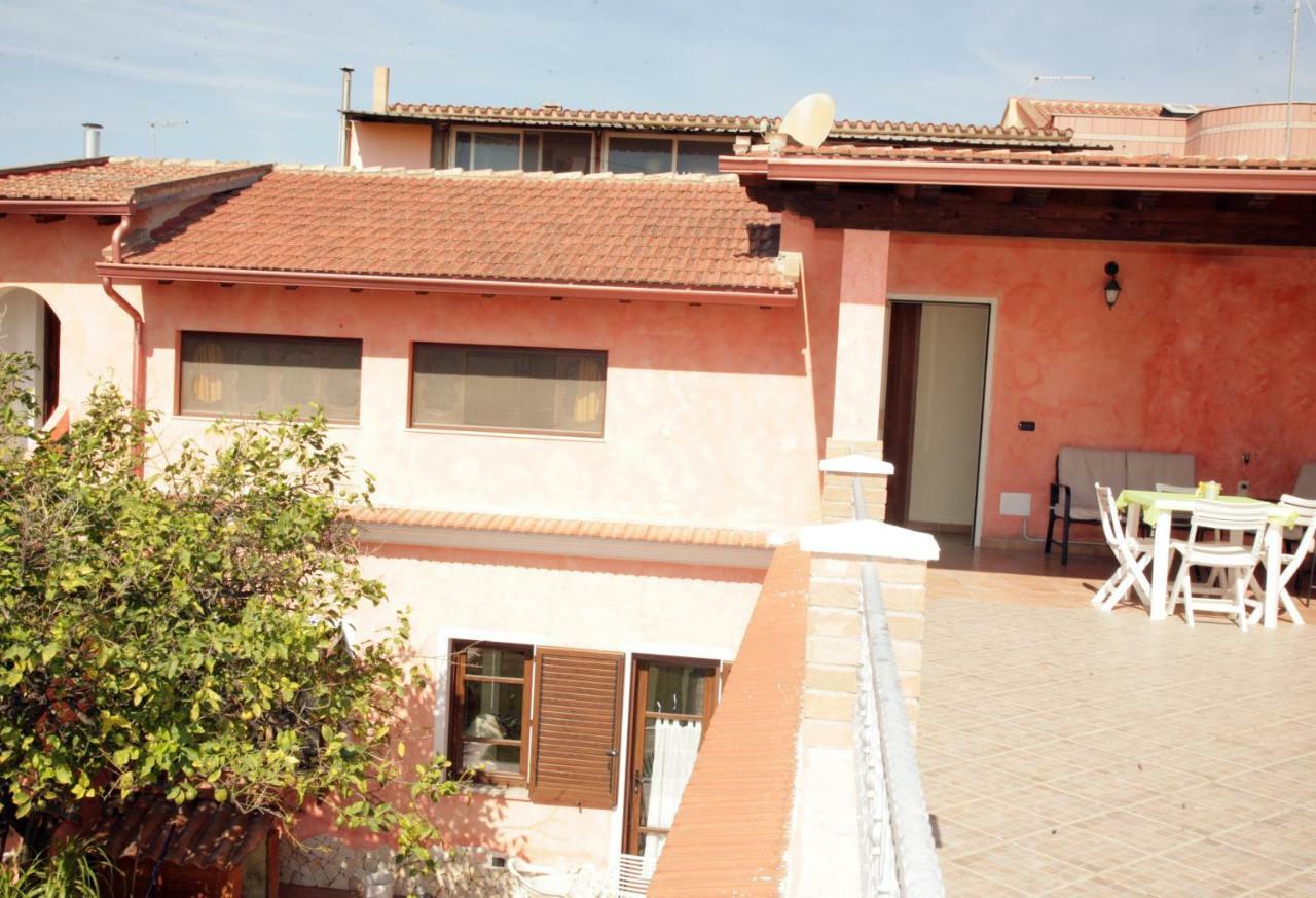 L'Isola Felice Apartment Monserrato Kültér fotó