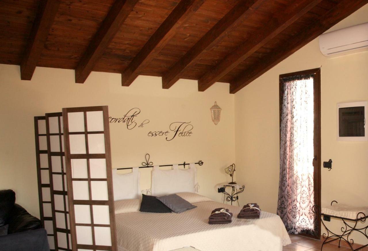 L'Isola Felice Apartment Monserrato Kültér fotó