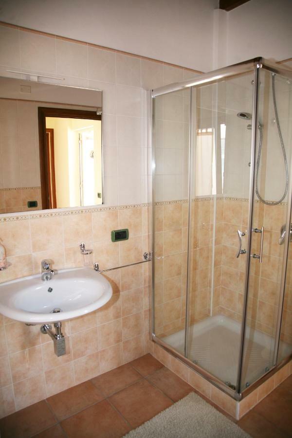 L'Isola Felice Apartment Monserrato Kültér fotó